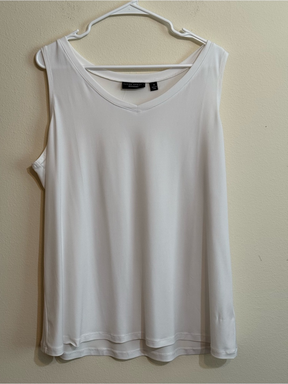 Susan Graver White Sleeveless V-Neck Top 1X